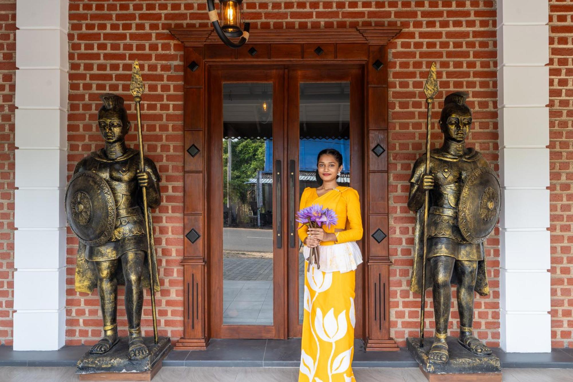 Golden Stars Hotel Dambulla Eksteriør billede