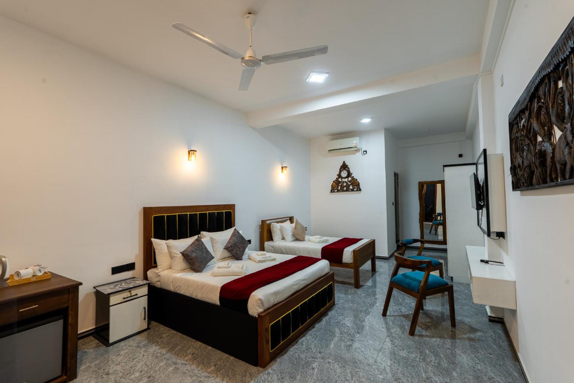 Golden Stars Hotel Dambulla Eksteriør billede