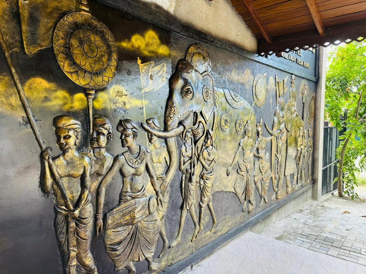 Golden Stars Hotel Dambulla Eksteriør billede
